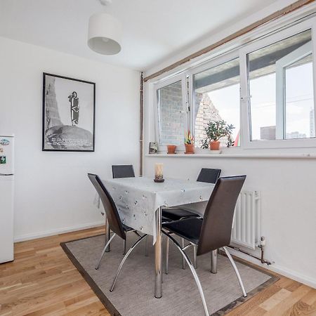 4-Bedroom Flat Near Bigben,Parliament & London Eye Екстериор снимка